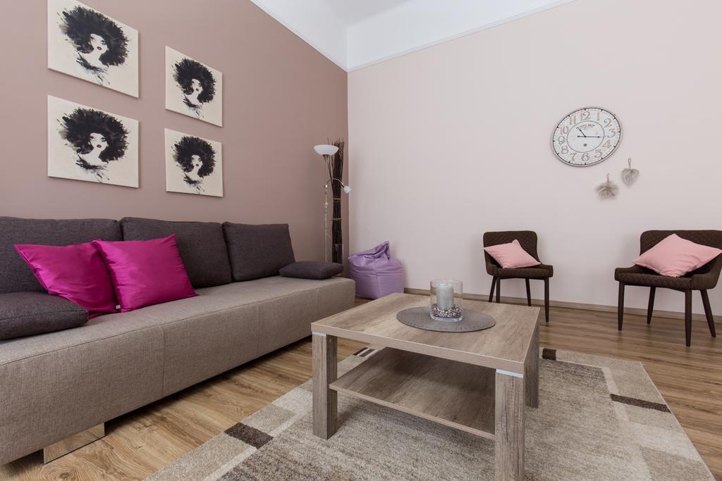 Bpm: Dob70 Classic Apartment In Downtown บูดาเปสต์ ห้อง รูปภาพ