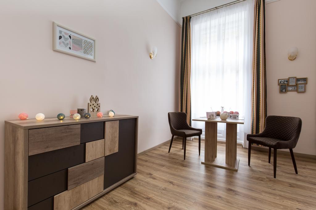 Bpm: Dob70 Classic Apartment In Downtown บูดาเปสต์ ห้อง รูปภาพ